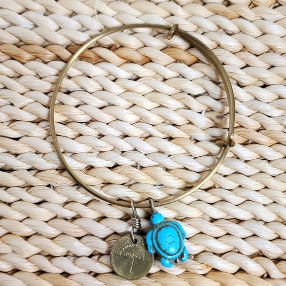 BRACELET METAL & TURQUISE COSTA RICO 1998 TURTLE & COIN BANGLE - Picture 2 of 3